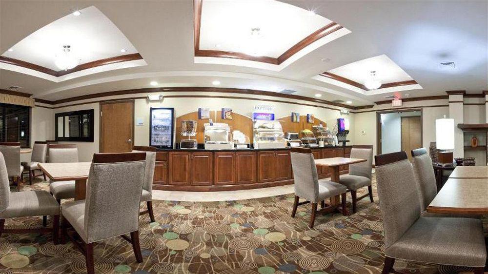 Holiday Inn Express Hotel & Suites Vancouver Mall-Portland Area By Ihg Exterior photo