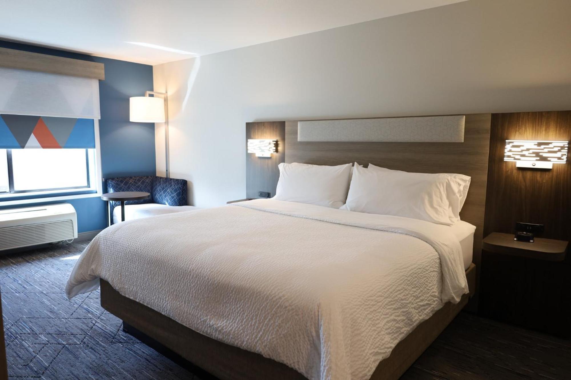 Holiday Inn Express Hotel & Suites Vancouver Mall-Portland Area By Ihg Exterior photo