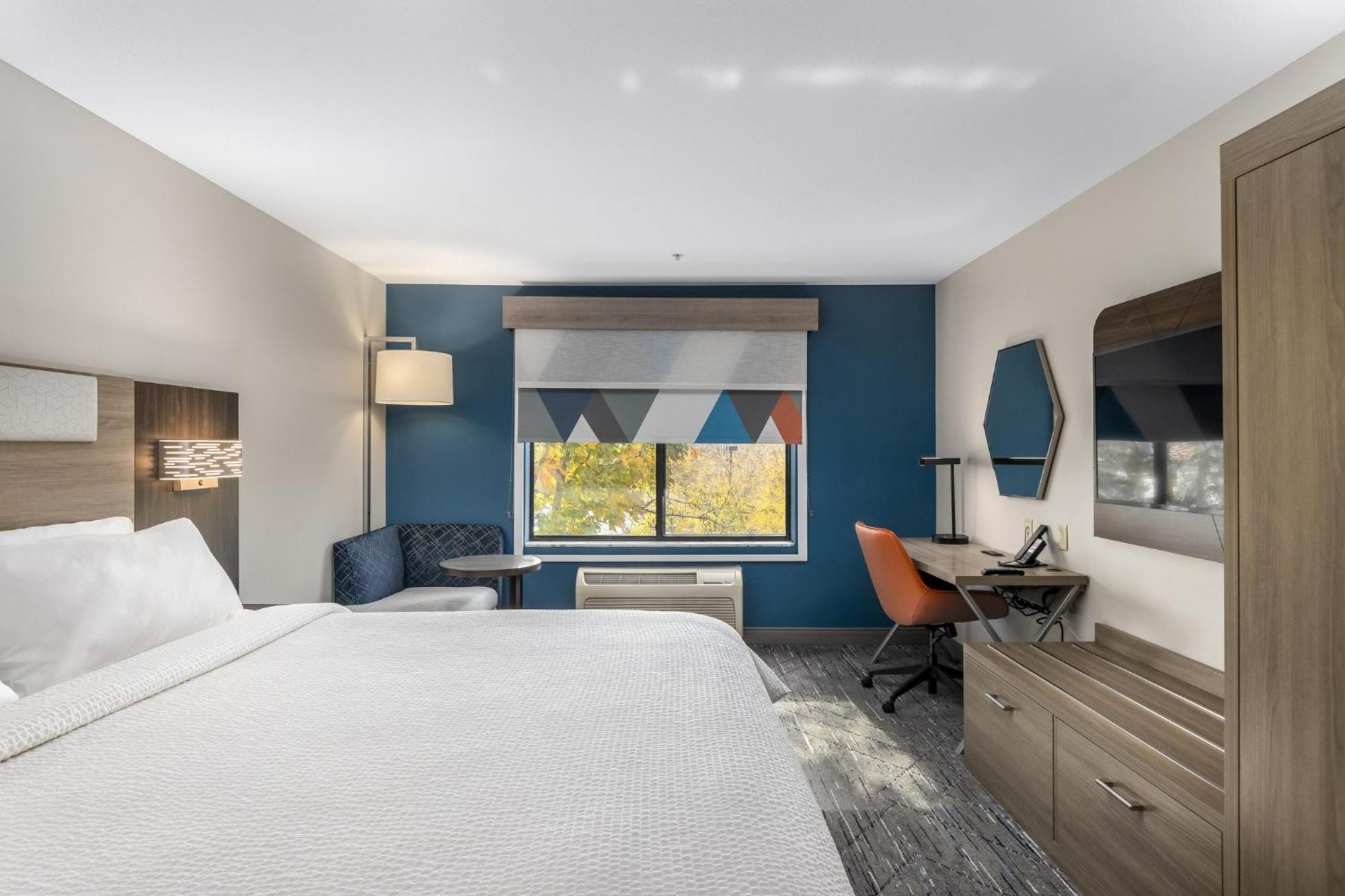 Holiday Inn Express Hotel & Suites Vancouver Mall-Portland Area By Ihg Exterior photo